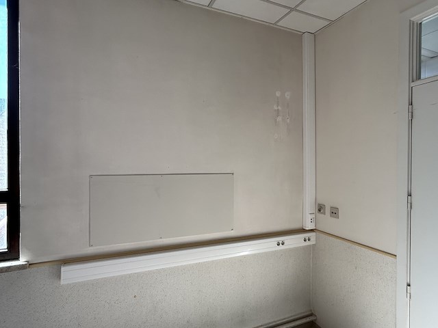 Alle pvc kabelgoten over de volledige ruimte (r3) - afbeelding 9 van  12
