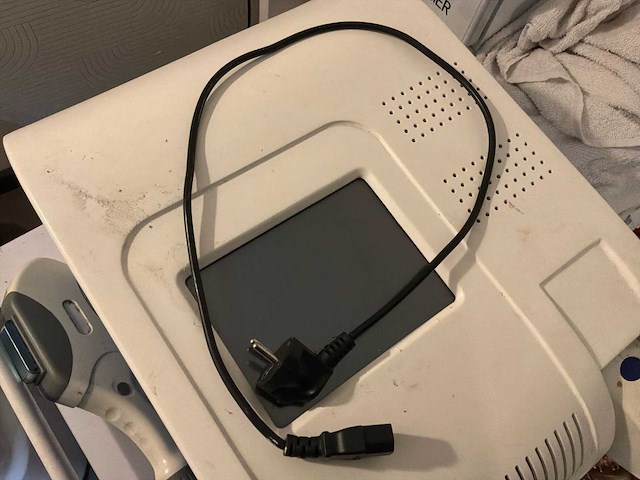 Alleen warmte / e-light laser pillor lichaamsverzorging - afbeelding 14 van  22