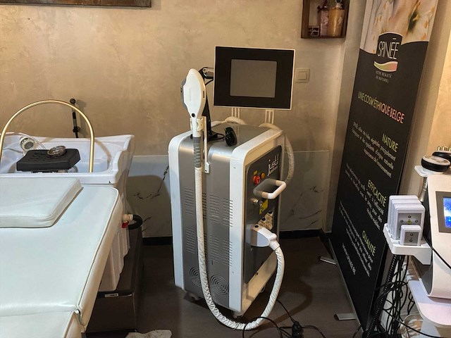 Alleen warmte / e-light laser pillor lichaamsverzorging - afbeelding 17 van  22