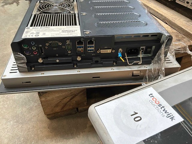 Allen-bradley 1500p industriële computer met robuust touch display (4x) - afbeelding 7 van  7