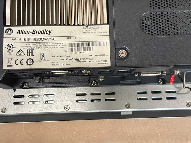 Allen-bradley 1900p industriële computer met robuust touch display (4x) - afbeelding 4 van  6