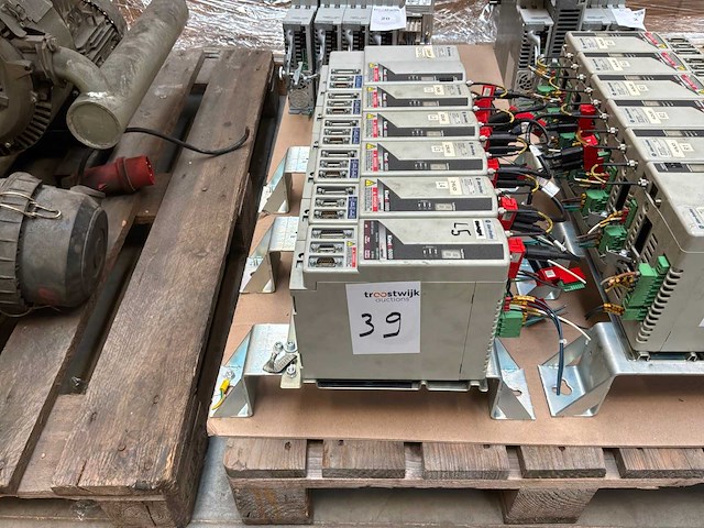 Allen-bradley kinetix 6000 servoaandrijfsysteem - afbeelding 6 van  6