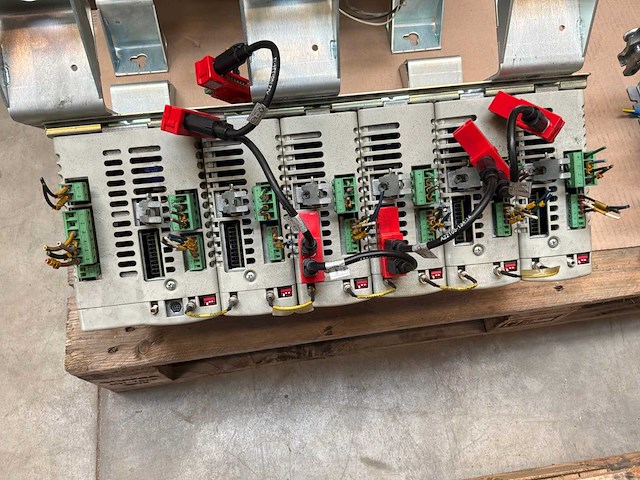 Allen-bradley kinetix 6000 servoaandrijfsysteem - afbeelding 4 van  5