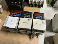 Allen bradley powerflex frequentieregelaar (3x) - afbeelding 1 van  4