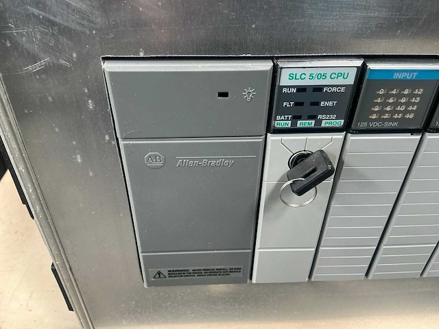 Allen-bradley slc 5/05 cpu draagbare plc - afbeelding 2 van  7