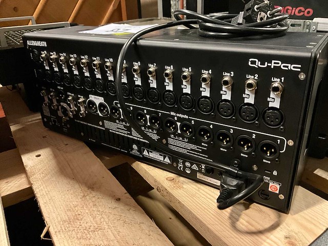 Allen&heath qu-pac rack mixer - afbeelding 3 van  3