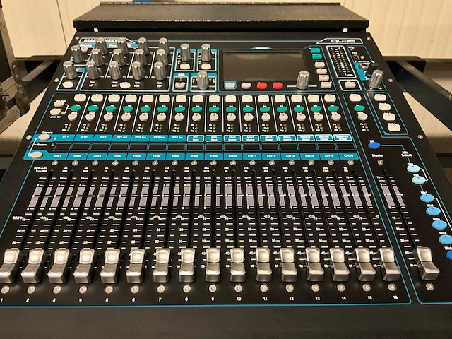 Allen&heath qu16 digital mixer - afbeelding 1 van  7
