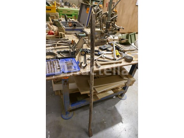 Allerhande divers werkgereedschap - afbeelding 3 van  10