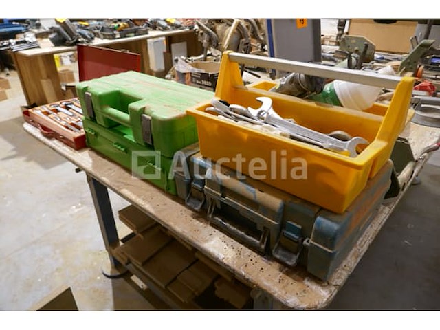 Allerhande divers werkgereedschap - afbeelding 7 van  10