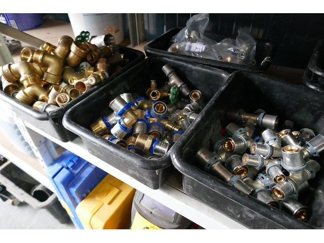 Allerhande koppelstukken - afbeelding 5 van  10