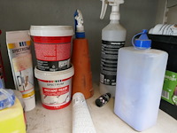 Allerhande lijmen en dergelijken - afbeelding 4 van  8