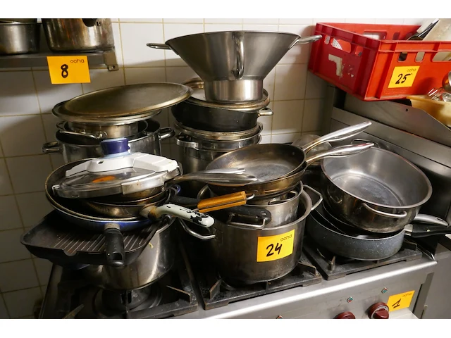 Allerhande potten en pannen + gastronormbakken - afbeelding 4 van  6