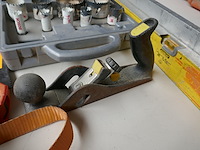 Allerhande werkgereedschap - afbeelding 3 van  6