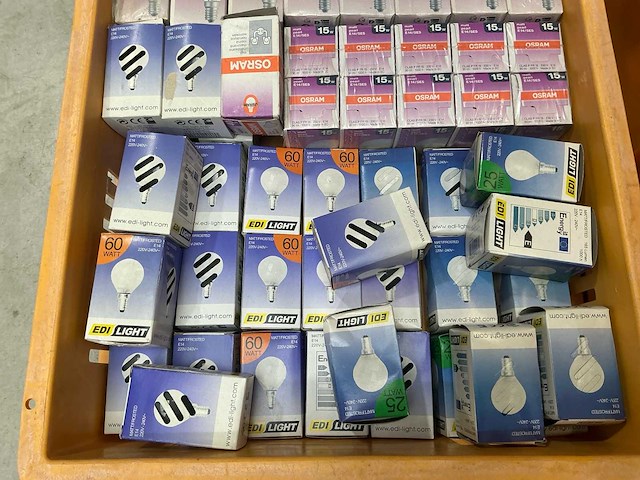Allerlei lampen nooit gebruikt overige lichttechniek - afbeelding 3 van  5