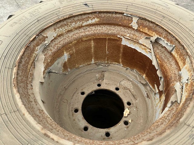 Alliance flotation 331 band met velg (4x) - afbeelding 6 van  6