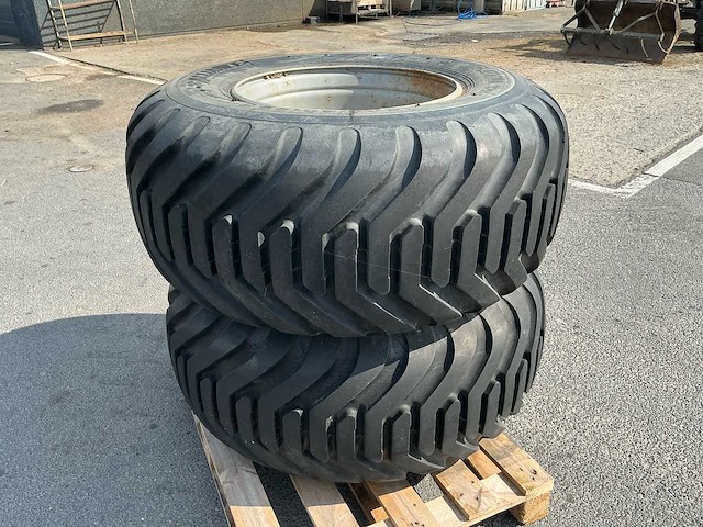 Alliance tractorbanden (4x) - afbeelding 1 van  31