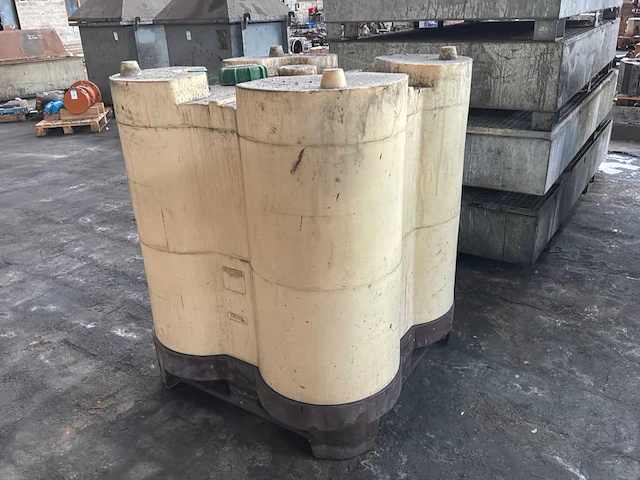 Allibert kunststof vloeistoftank. - afbeelding 3 van  7