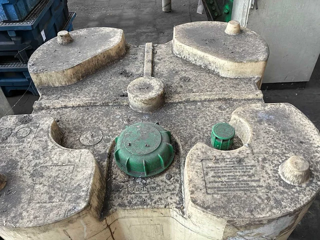 Allibert kunststof vloeistoftank. - afbeelding 5 van  7