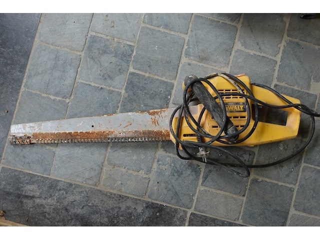 Alligatorzaag dewalt - afbeelding 1 van  3