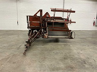 Allis-chalmers model 60 oldtimer getrokken pikdorser - afbeelding 13 van  14