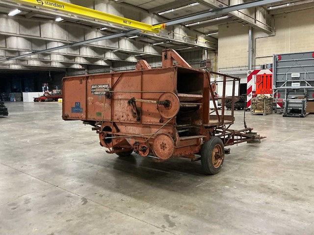 Allis-chalmers model 60 oldtimer getrokken pikdorser - afbeelding 10 van  14