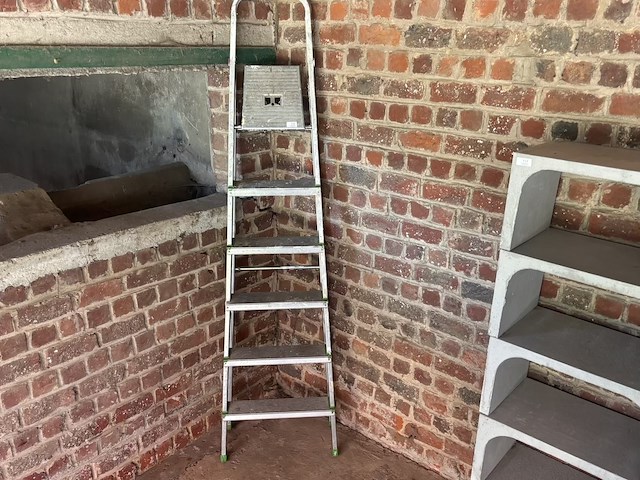 Alluminium trapladder - afbeelding 1 van  3