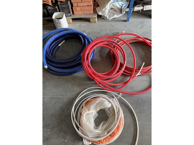 Alpexbuizen + kabels - afbeelding 1 van  1