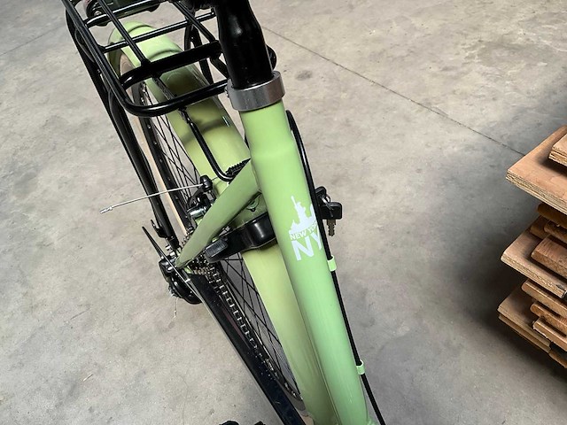Altec crown new york damesfiets 28 inch saliegroen - afbeelding 4 van  4