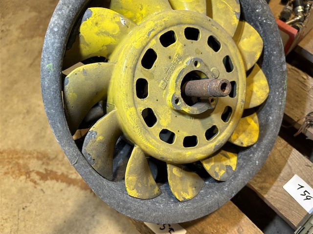 Alternator met ventilator porsche 964 - afbeelding 1 van  4