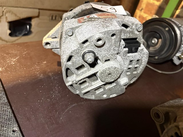 Alternator - afbeelding 2 van  3