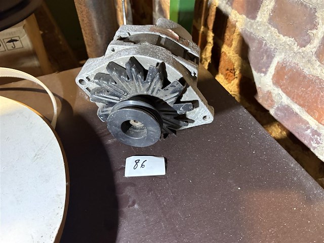 Alternator - afbeelding 3 van  3