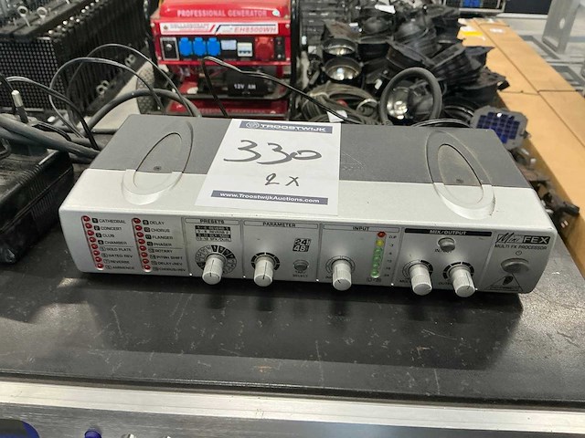 Alto en behringer effectmachine (2x) - afbeelding 2 van  3
