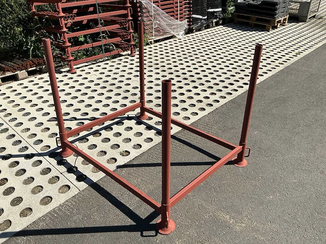 Altrad 1200x950mm - stapeljuk - schorenbak - stapelrek - afbeelding 3 van  4