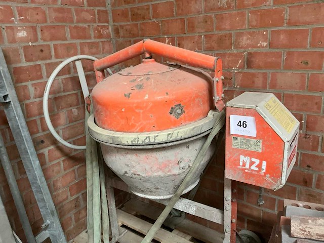 Altrad b150 betonmolen - afbeelding 2 van  6