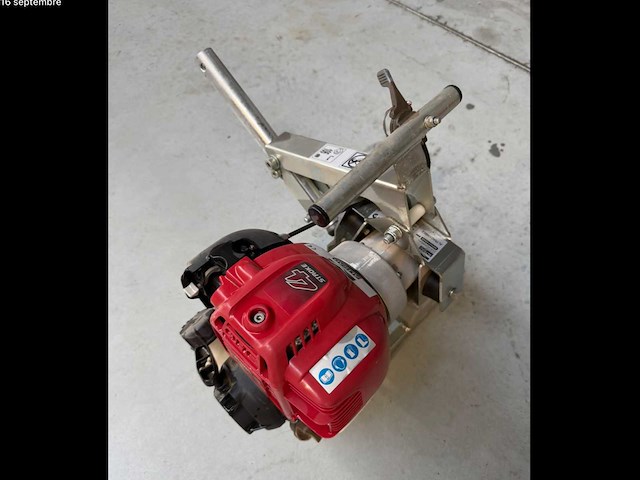 Altrad honda gx 25 vibrerende weegschaalmotor voor beton - afbeelding 1 van  3