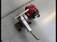 Altrad honda gx 25 vibrerende weegschaalmotor voor beton - afbeelding 2 van  3
