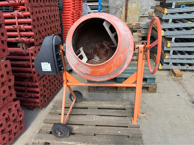 Altrad mix-130/t betonmolen - afbeelding 1 van  5