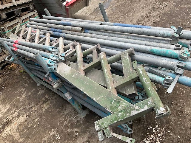 Altrad partij divers steigermateriaal - afbeelding 7 van  8