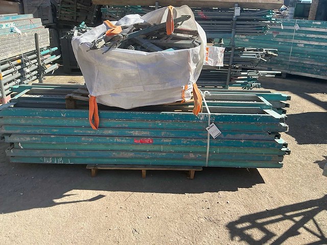 Altrad partij steigervloeren - afbeelding 1 van  4