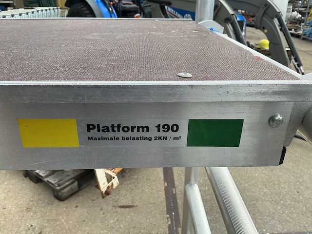 Altrad platform 185 mobiele rolsteiger belasting 200 kg/ m2 - afbeelding 3 van  4