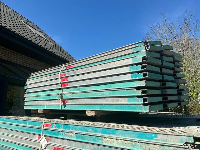 Altrad steigervloeren (30x) - afbeelding 1 van  3