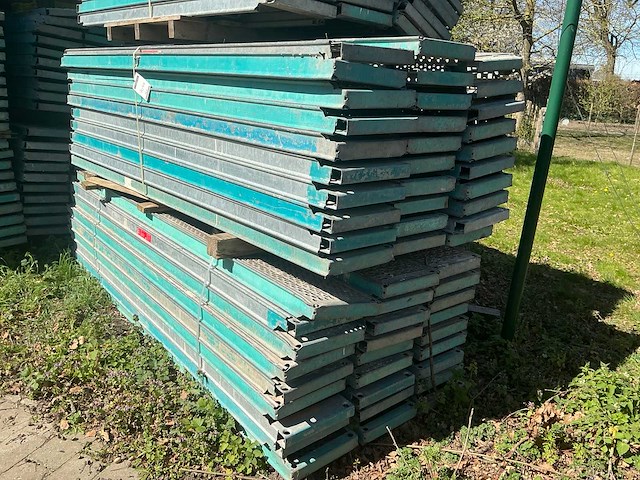 Altrad steigervloeren (60x) - afbeelding 1 van  3