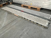 Altrad/layher stelling/loopplanken (2x) - afbeelding 1 van  2