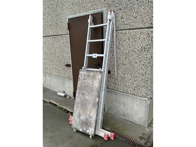 Altrex 150kg stellingladder - afbeelding 2 van  5