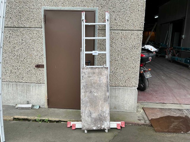 Altrex 150kg stellingladder - afbeelding 1 van  5