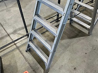 Altrex dubbele trap - afbeelding 1 van  3