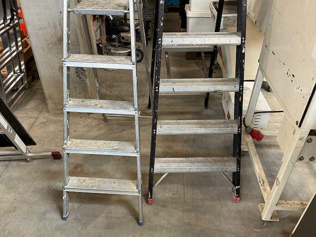 Altrex en brabantia trapladder (2x) - afbeelding 2 van  3