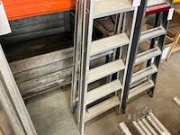 Altrex en das trapladders (2x) - afbeelding 2 van  6