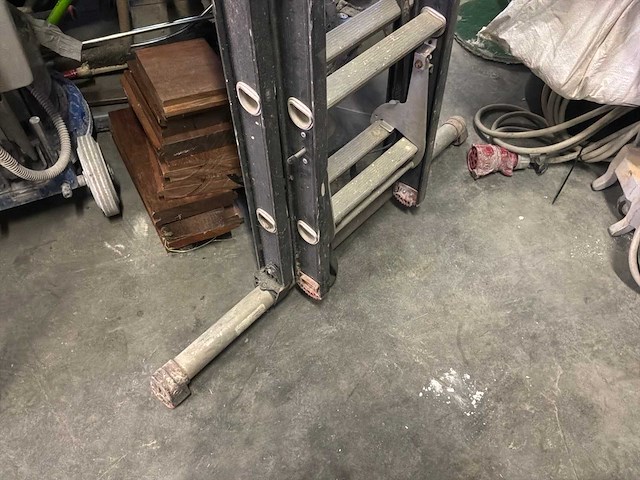 Altrex ladder dubbel - afbeelding 4 van  4