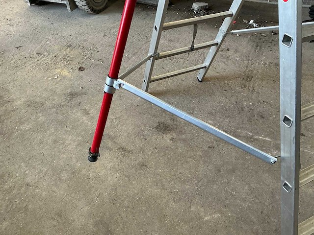 Altrex platformladder - afbeelding 3 van  5